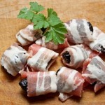 Pruimen-spekrolletjes